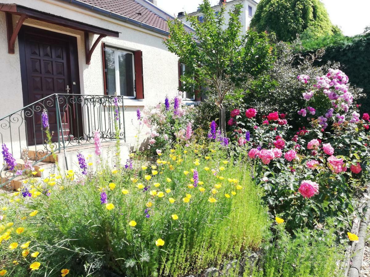 Willa Les Rosiers D'Y Nevers Zewnętrze zdjęcie